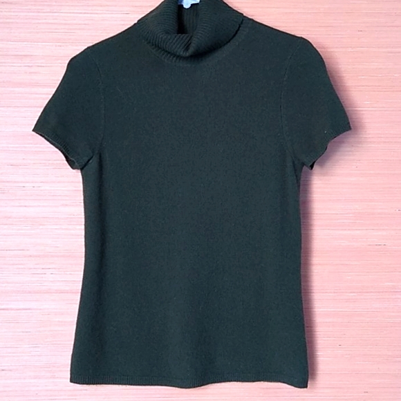 Magaschoni Sweaters - Magaschoni green short sleeve cashmere turtleneck